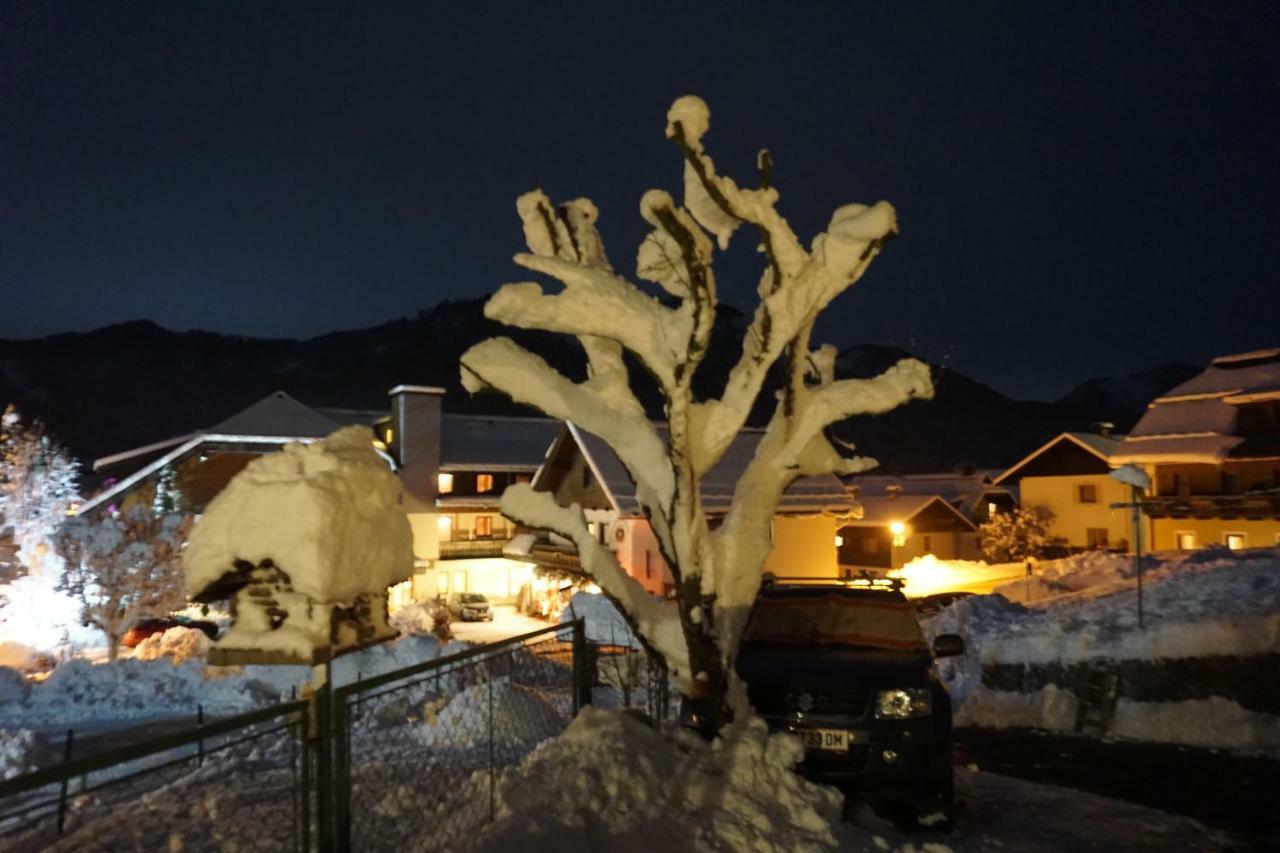 Haus Waldblick Weissensee Exterior foto